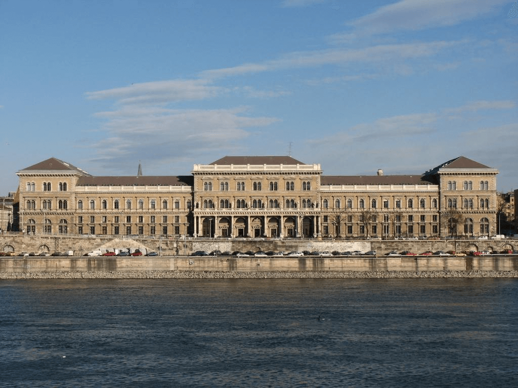 chi-phi-du-hoc-hungary-8