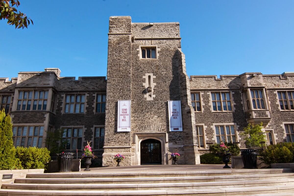 bishop-strachan-school-3