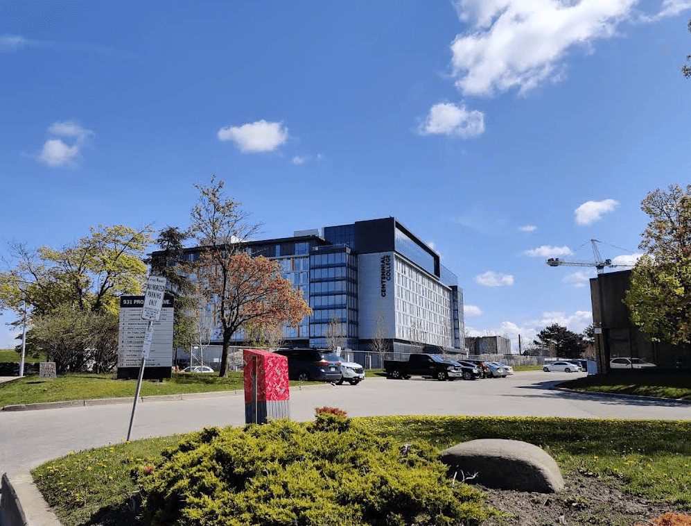 truong-cao-dang-centennial-college-1